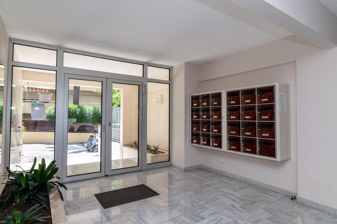 Апартаменты Grand T3 Juan Les Pins, 2 Balcons, Proche Plage Антиб Экстерьер фото